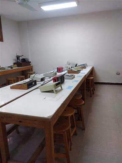 معمل ألكترونيات 